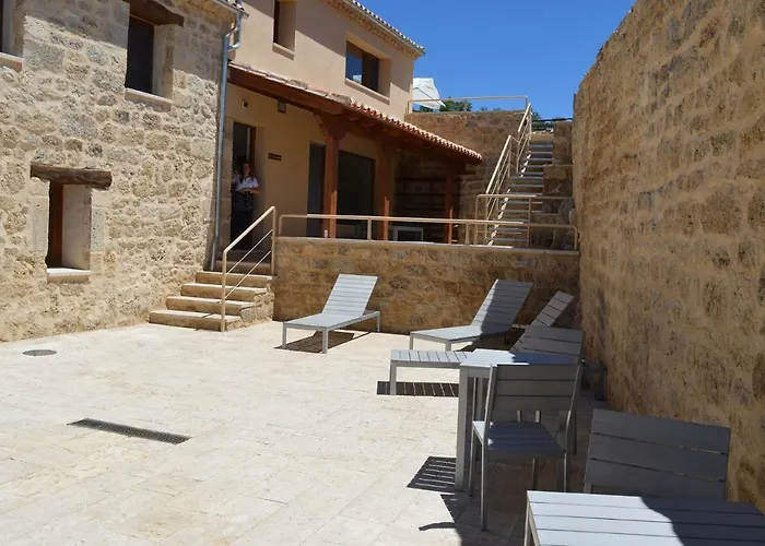 Ostello Santa Brigida - Real 1